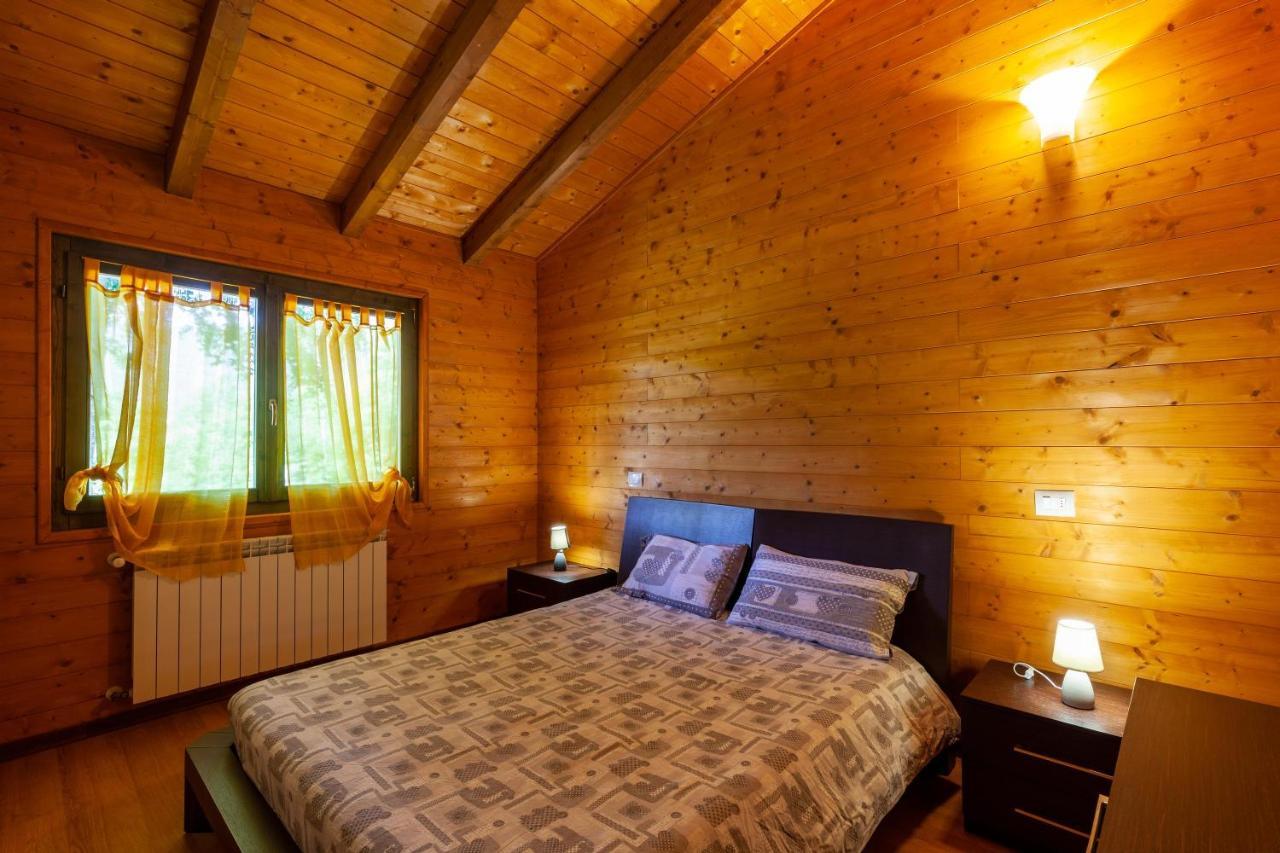 Villaggio Anemone - Chalet Anemone Capanne di Sillano Exterior foto