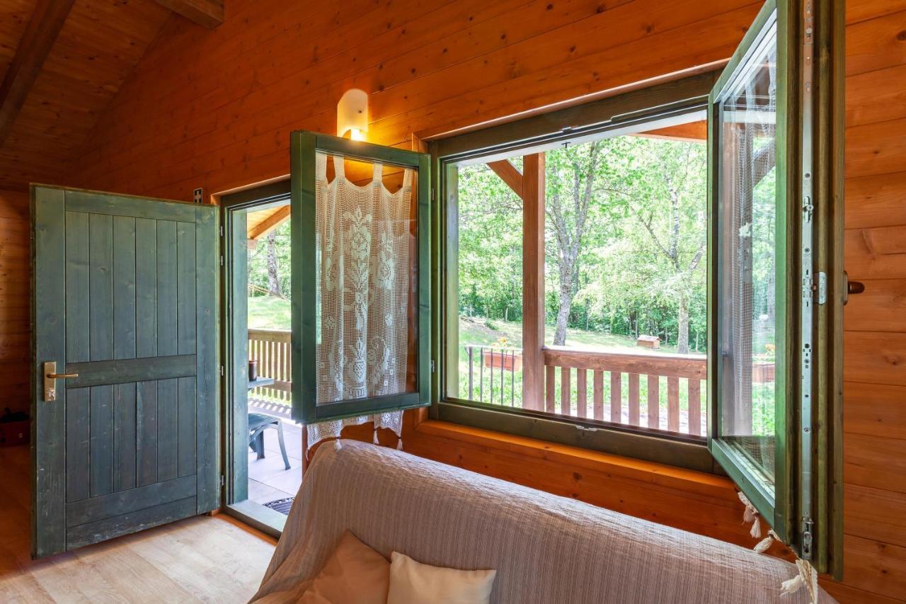 Villaggio Anemone - Chalet Anemone Capanne di Sillano Exterior foto